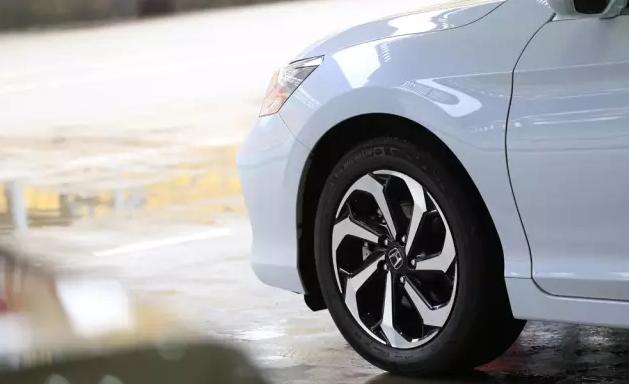 本田雅阁燃油版试驾测评,本田雅阁试驾全面解析