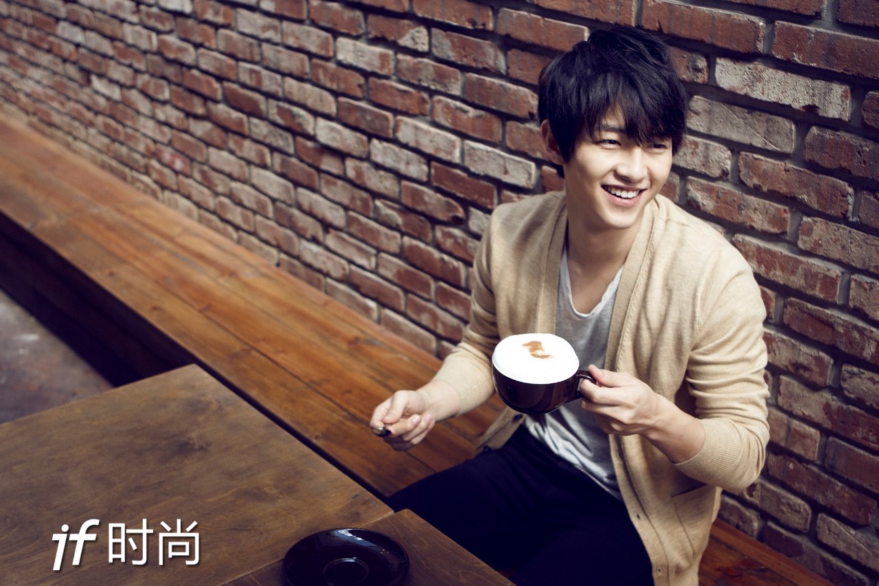 宋仲基与宋慧乔甜蜜,宋仲基与宋慧乔恋爱过程