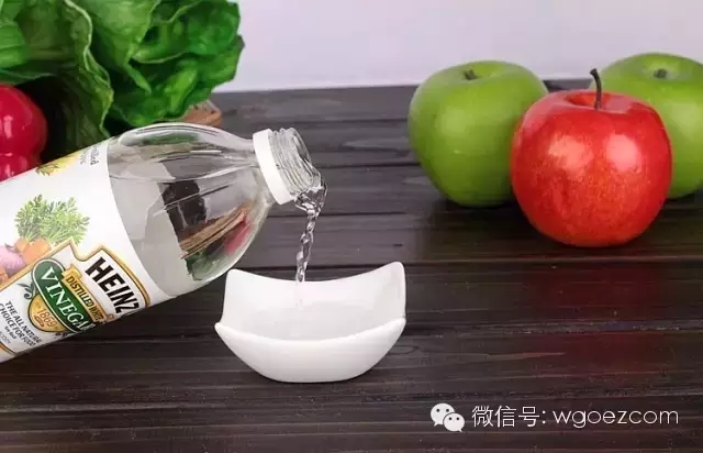 毛衣粘毛起球怎么处理,黑毛衣粘毛怎么彻底解决