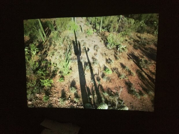 联想扭转式微型投影机p0510,微型迷你投影仪便携机联想t200