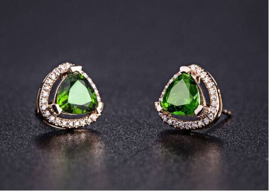 自信的女人喜欢什么花,自信女人最爱美