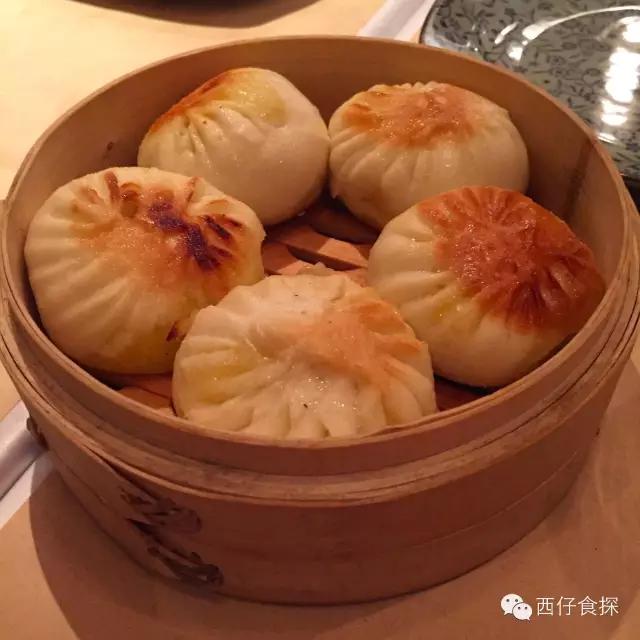 Bistro红墙小馆:繁星点点小酌处深幽院落瓦块鱼