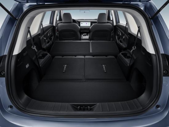 欧尚x7plus七座坐满人,欧尚x7plus7座和欧尚z6哪个好