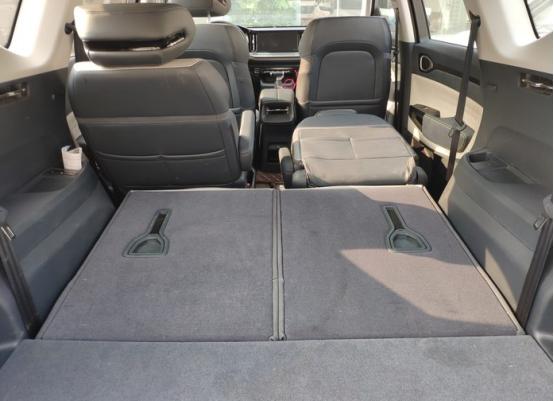 宝骏rm5和比亚迪宋max哪个好,2022款宝骏rm-5即将上市新款