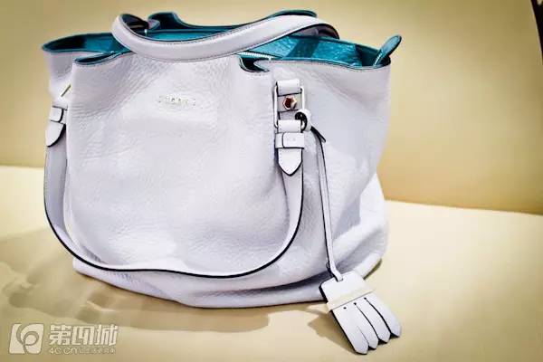 有折扣丨没买新包新鞋新衣服的，都奔这儿去了！