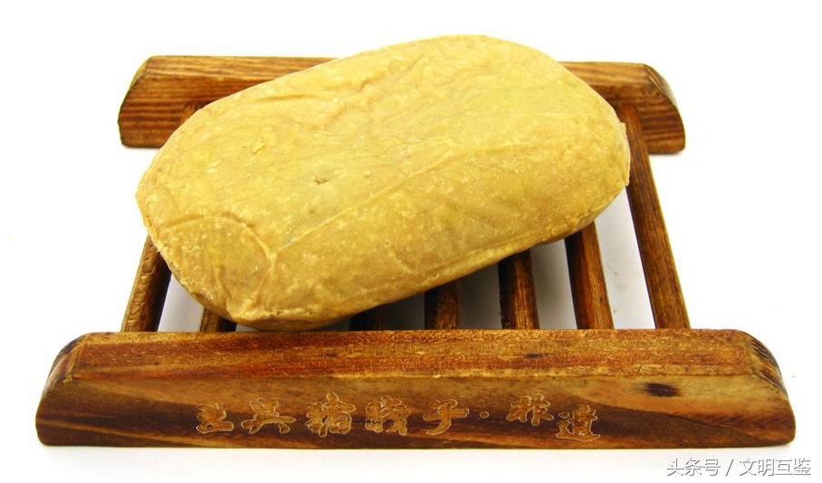 农村老头用动物内脏做手工皂,竟是300年前宫廷技艺,皴裂有救