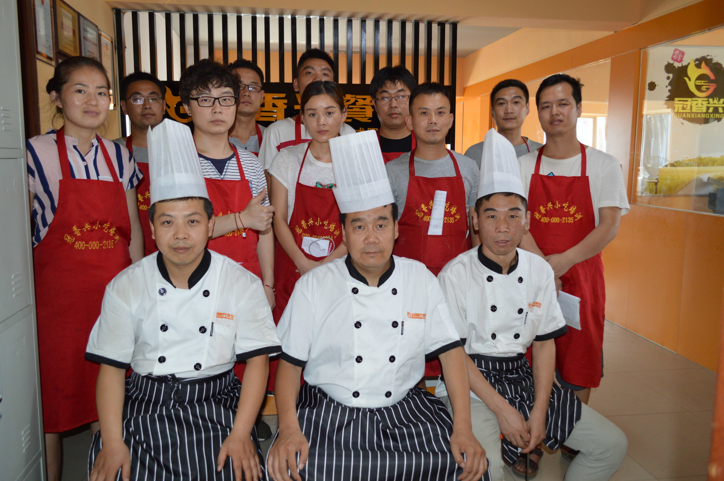 慕名而来吃火锅,资深吃货又去打卡寻找美食之旅