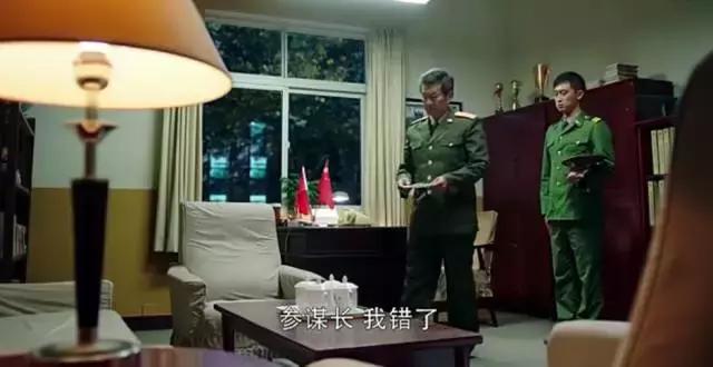 《春风十里不如你》戴教官和papi酱是同学，送罐头秀腹肌卖萌