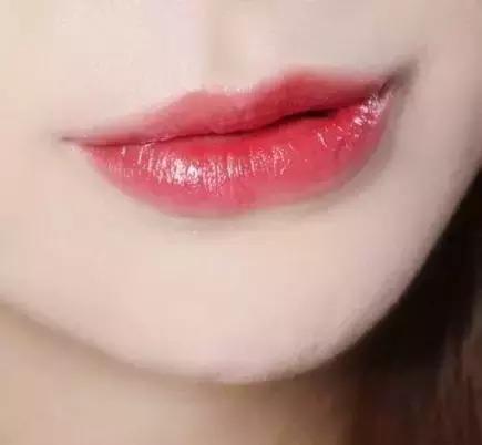 男朋友说要送我100支口红,男朋友送女朋友什么口红好