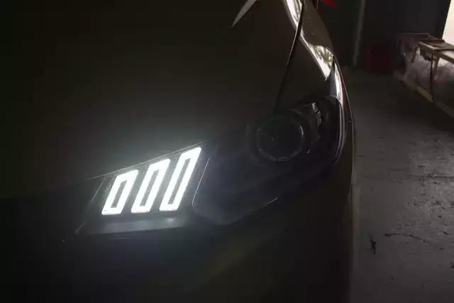 老本田飞度装h4led透镜灯,玉林市飞度车灯升级led双光透镜