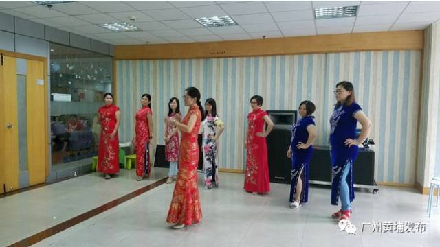 废旧物做战袍，红山街工疗站“环保+”创意演绎“服装时尚秀”