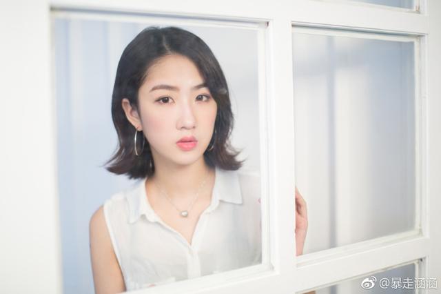 国服第一女盲僧周冬雨,盲僧周冬雨