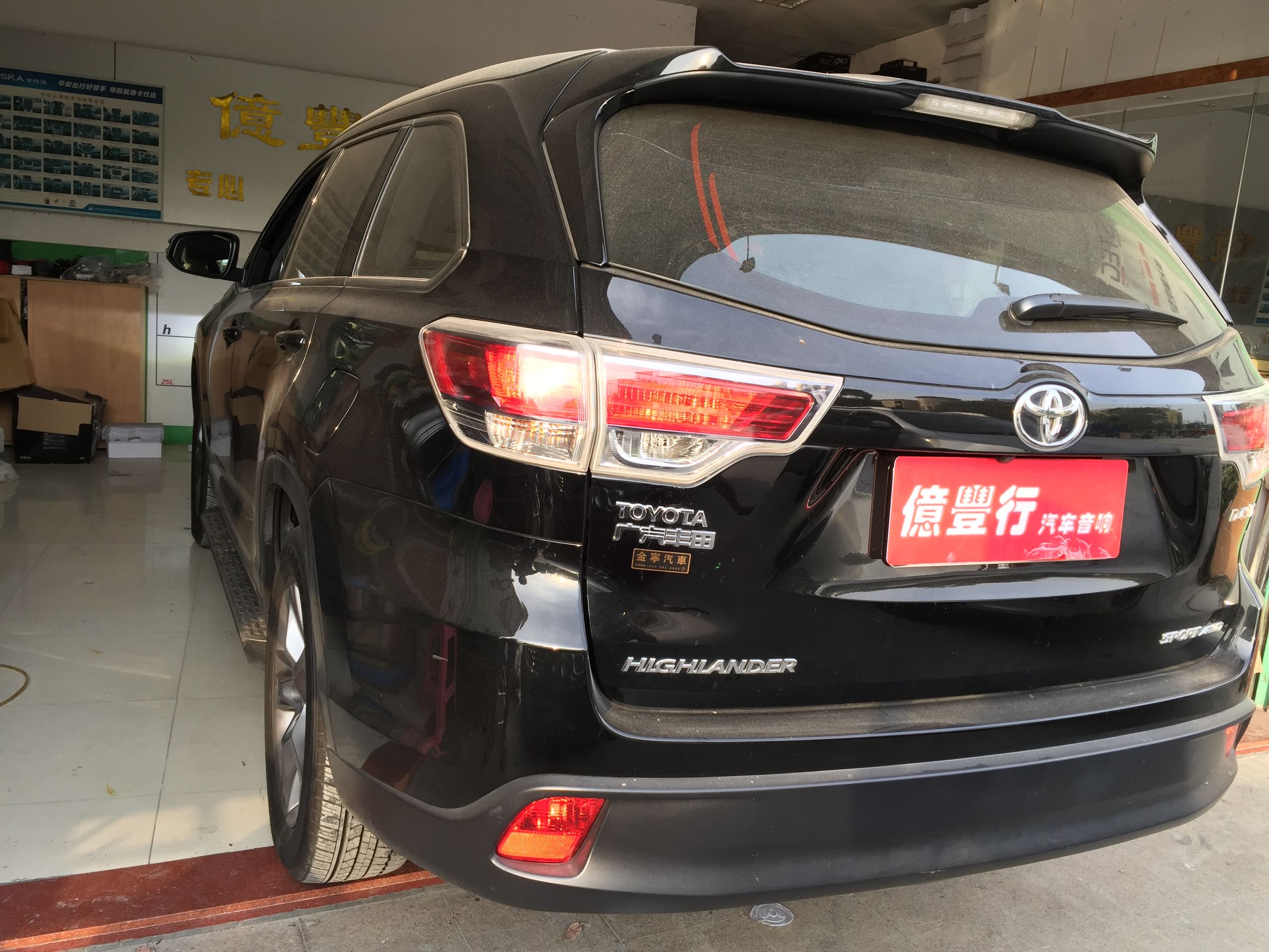 汉兰达看着很霸气是为什么,新款汉兰达大灯升级最佳方案