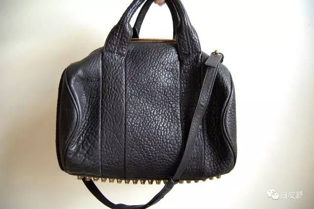 这些“花瓶包”并不好背，其实你默默忍受了好久