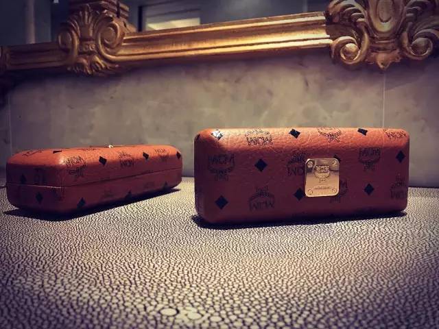 井柏然同款眼镜框,一日一物合集