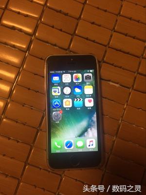 iphone5s黑色时隔十年开箱,iphone5s蓝色二手开箱和测评