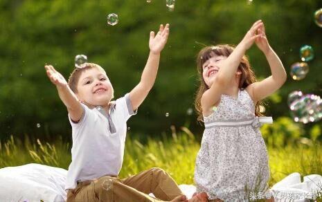 宝宝长期吃奶嘴如何纠正,孩子吸奶嘴形不对怎么纠正