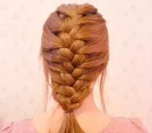 约会编发简单发型扎法步骤图解,简单易学的一款编发教程