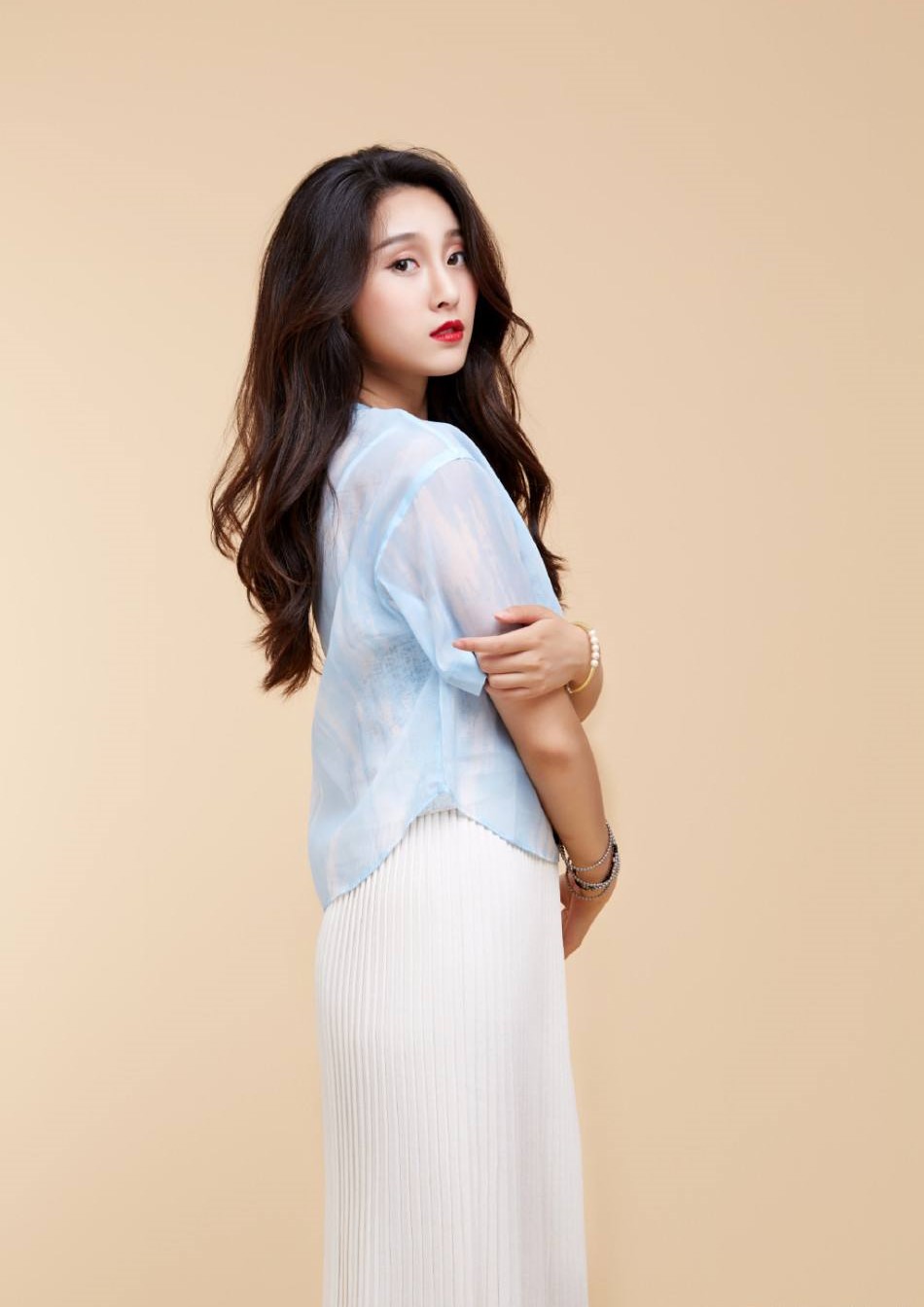 95后小花关晓彤张雪迎,张雪迎演技惊人秒杀关晓彤