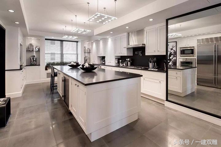 厕所内镜子摆放方向禁忌,穿衣镜子摆放位置禁忌