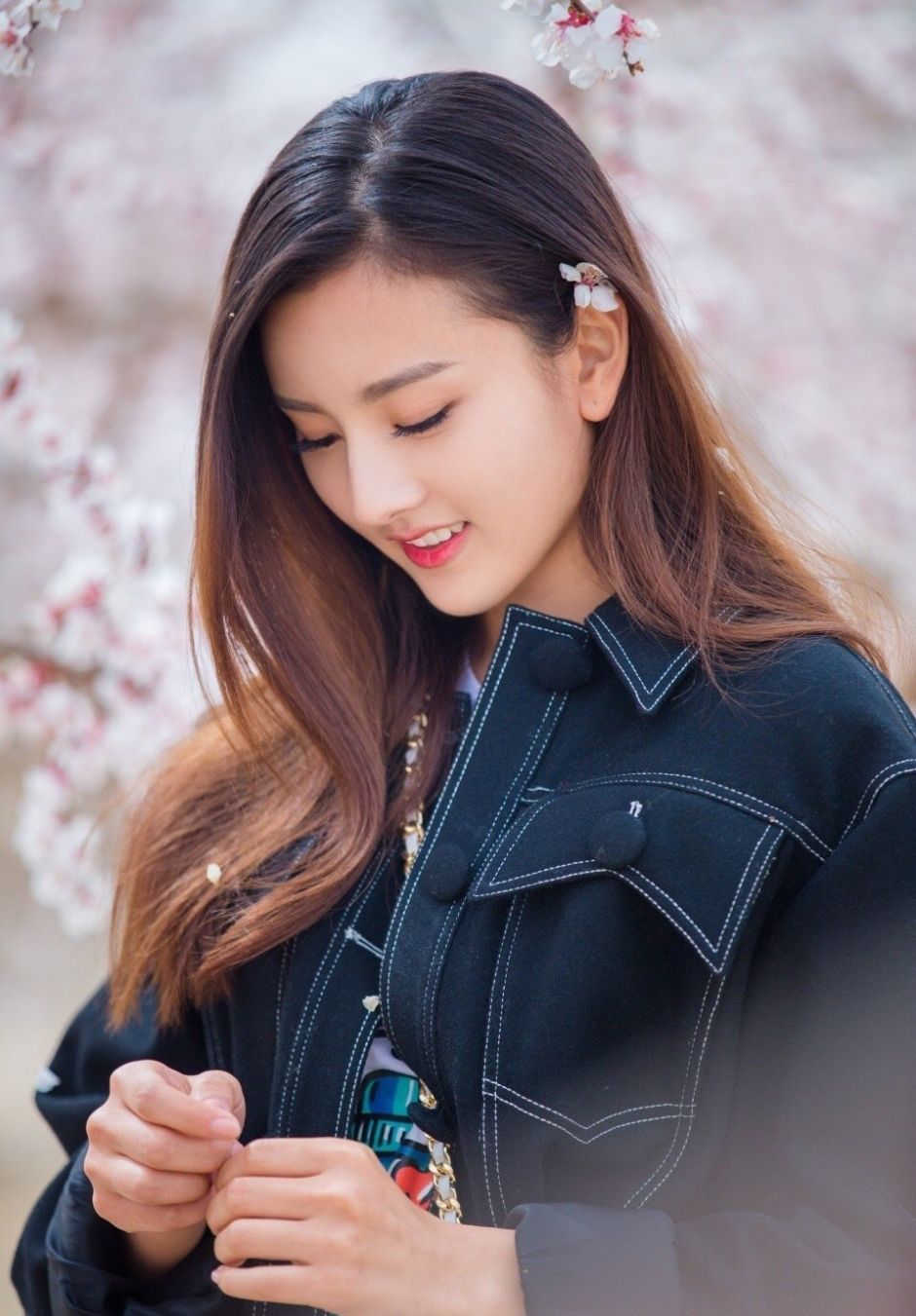 95后小花关晓彤张雪迎,张雪迎演技惊人秒杀关晓彤