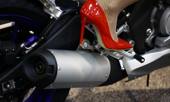 摩托车排气管不好会有什么影响,摩托车排气管有个坑排气受影响吗