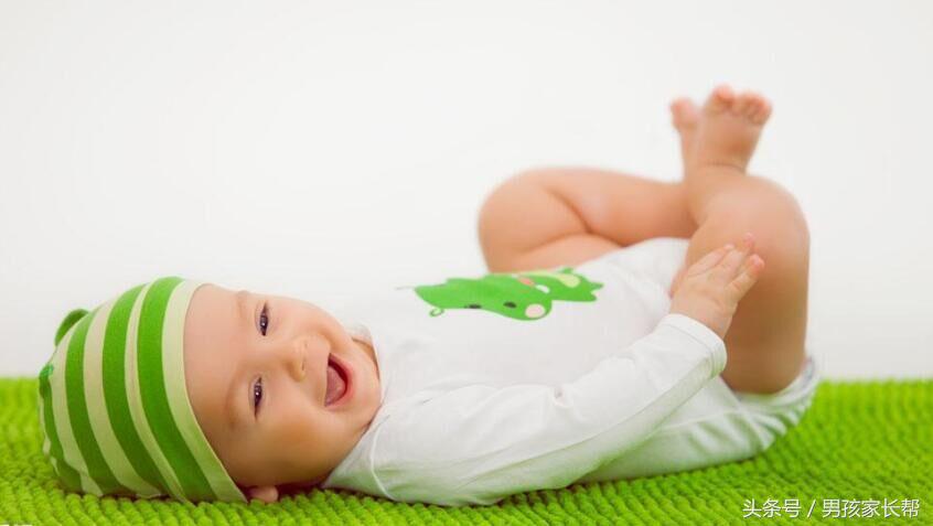 宝宝长期吃奶嘴如何纠正,孩子吸奶嘴形不对怎么纠正