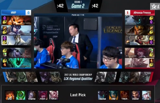 手游英雄联盟德莱文中单璐璐打野,lck德莱文三项出装