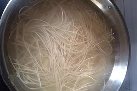 康师傅5+1方便面为什么便宜,康师傅5元一桶泡面