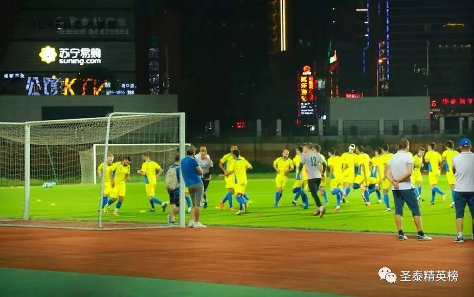 里皮指导恒大,里皮观战斯科拉里