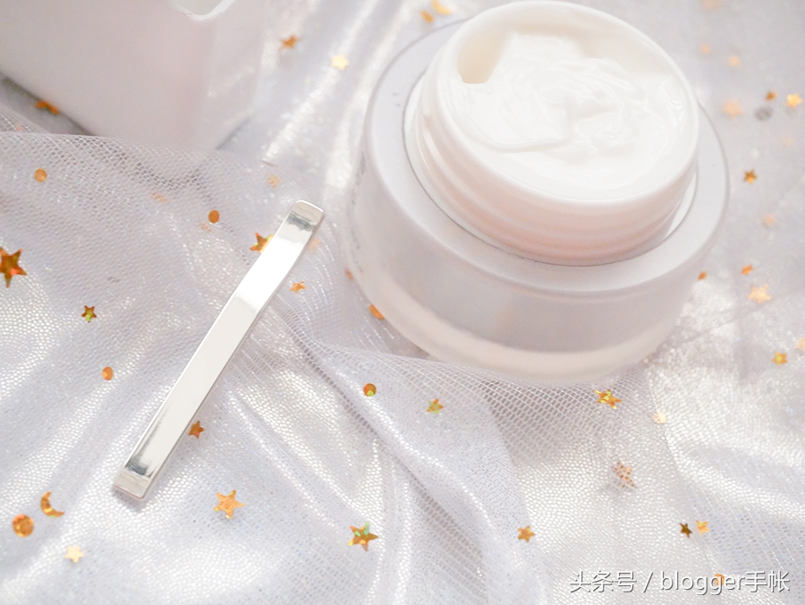 雪肌精谧雅精华,雪肌精谧雅粉底液