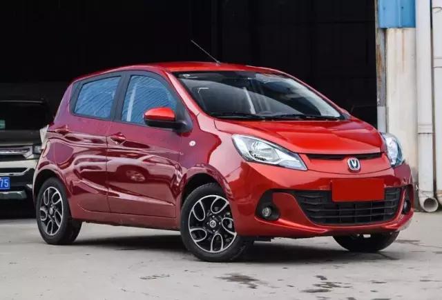 穷人必买的省心4款车国产车,这4款车好开又实用