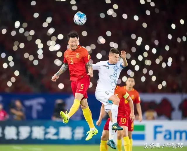 国足为梦想无所谓之胜利拼尽全力,国足拼尽全力依然会赢得掌声