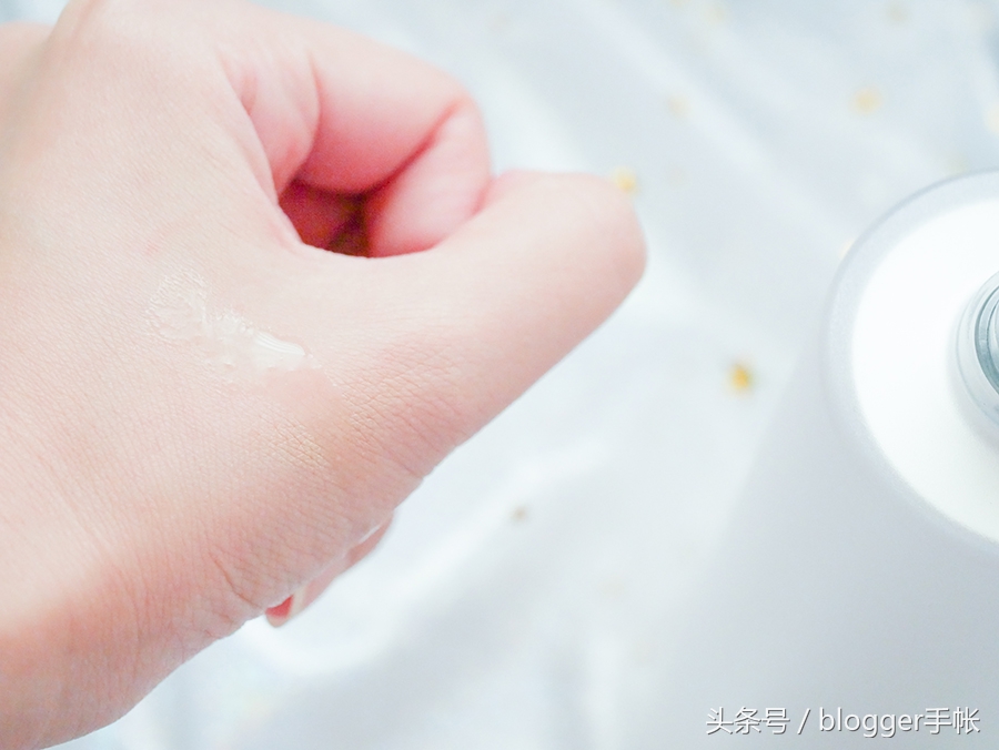 雪肌精谧雅精华,雪肌精谧雅粉底液