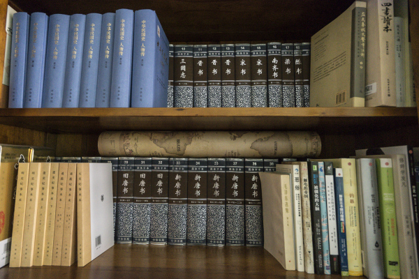 当一个人有3000万是怎么样的,个人拥有上千本藏书是什么体验