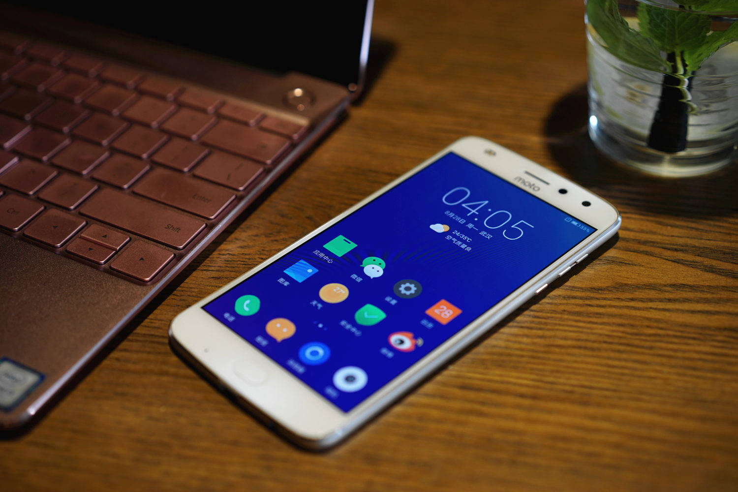 motoz2play续航测评,motoz2play拆解