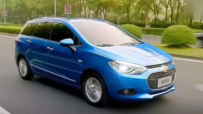 油耗低颜值高动力足空间大的车,4万多代步车配自动挡油耗仅5.3升