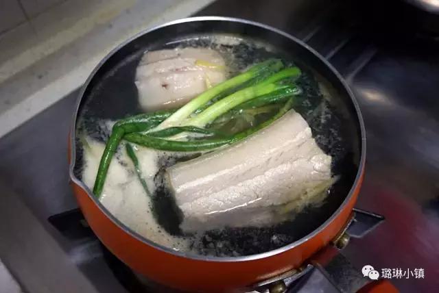 广式脆皮芝麻鸡的配方及做法视频,广式脆皮烧肉图片