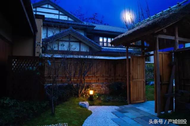 拈花湾中国心灵度假目的地,拈花一笑清风徐来的意思