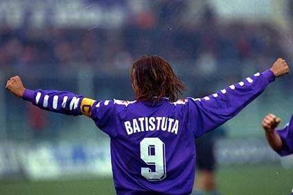 足球哪个人是最好的,足球谁巅峰最强