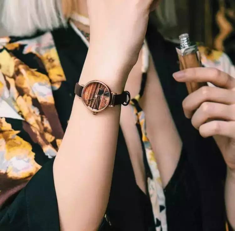 推荐一款小众好看的手表,一些颜值高的小众手表