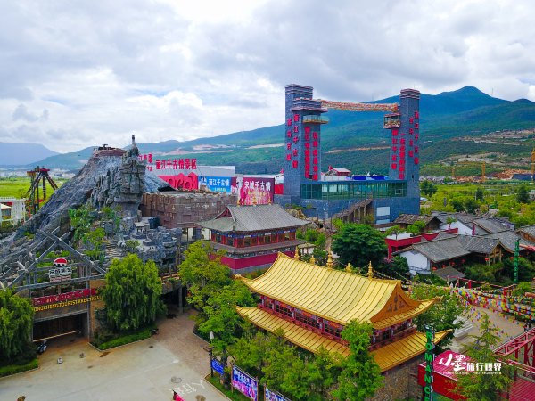 历史底蕴与现代繁华在此交融,历史与现代并存的城市