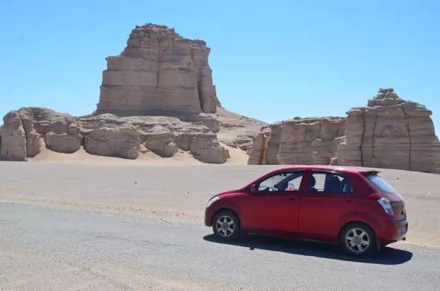 带着老伴穷游,60大叔自驾房车带老伴环游中国