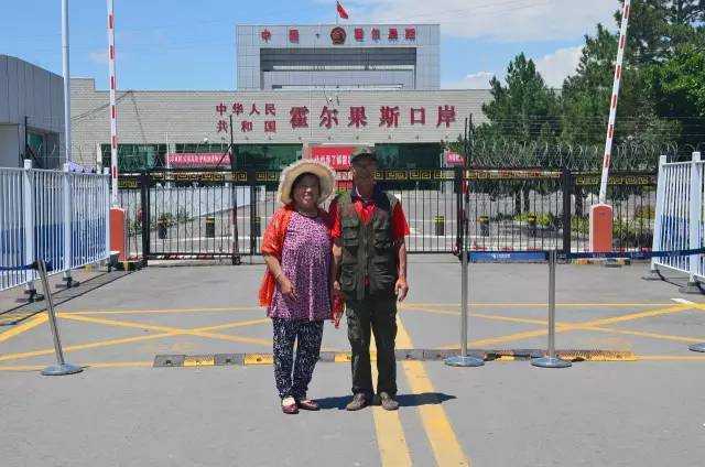 带着老伴穷游,60大叔自驾房车带老伴环游中国