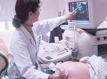 孕中期上厕所怎样可以预防出血,孕早期孕妇小便有血