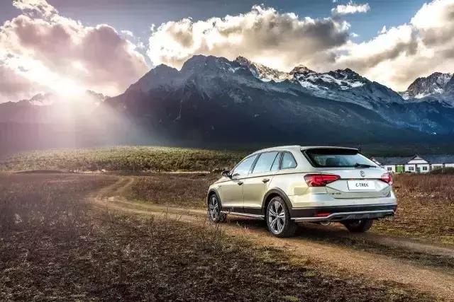 买蔚领的人都是不懂车吗,买蔚领的感受