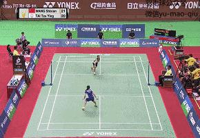 被推过顶球瞬间愁白头，两个小技巧帮你摆脱困境