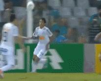 99.9%的人防不住的篮球过人,简单又实用的过人技巧足球