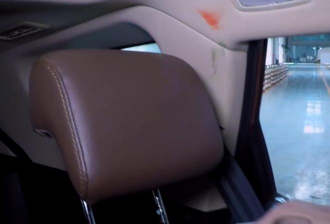 碰撞后车门无法解锁,碰撞后车门打不开的原因