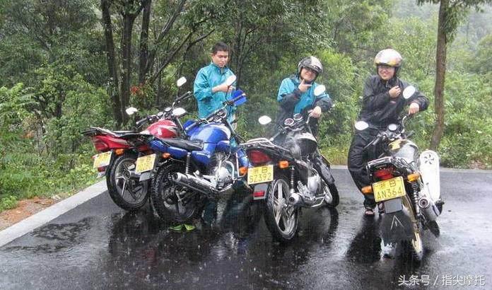 摩托车下雨就熄火怎么回事视频,弯梁摩托车洗车后要熄火